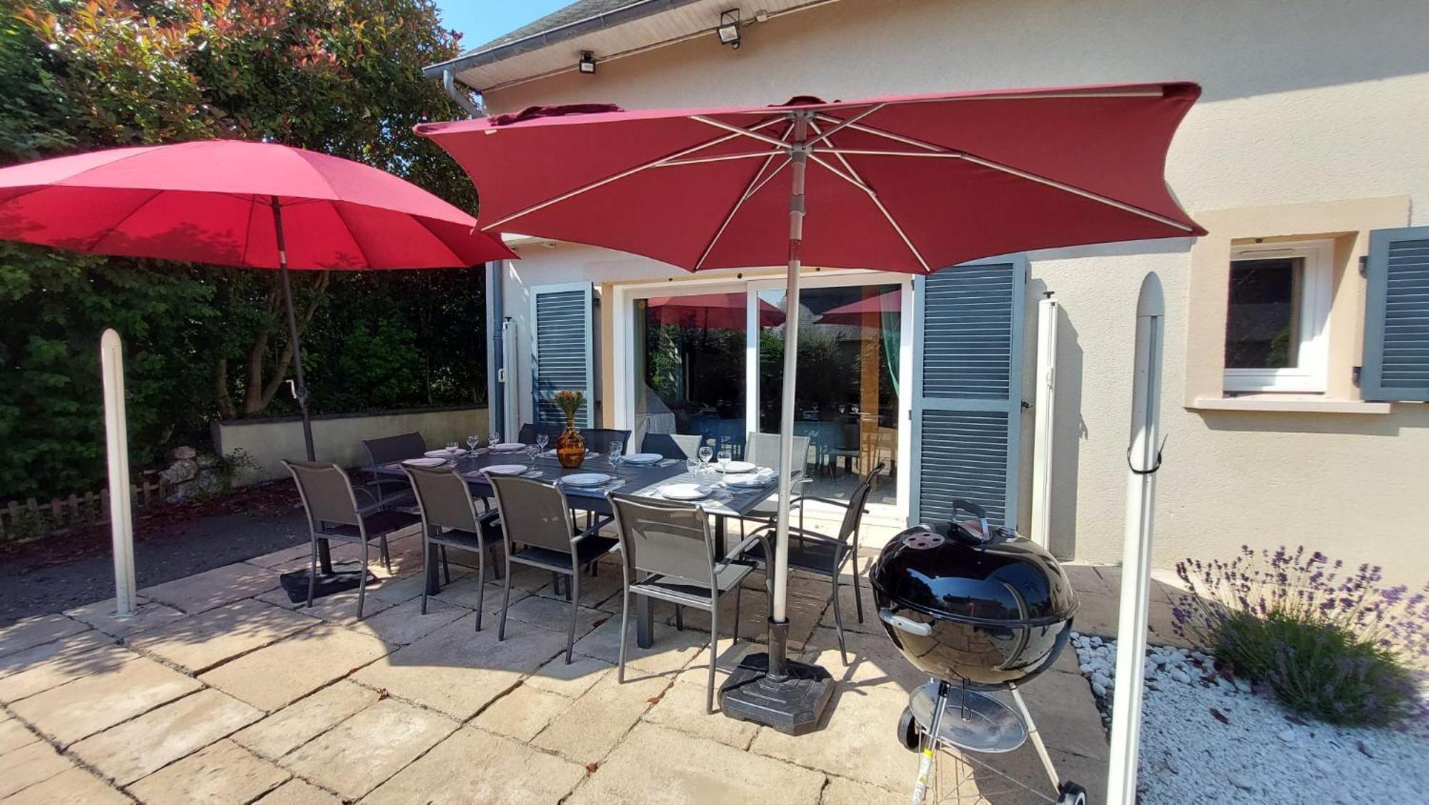Le So Art, Grande Maison 4 Chambres, Terrain De Petanque, Grand Jardin Clos, Flipper, Babyfoot, Jeux Arcade, Ping Pong,1 Km Mer, Proche Golf, Port En Bessin, Bayeux Et Plages Du Debarquement, Adaptee Enfants Commes Eksteriør billede