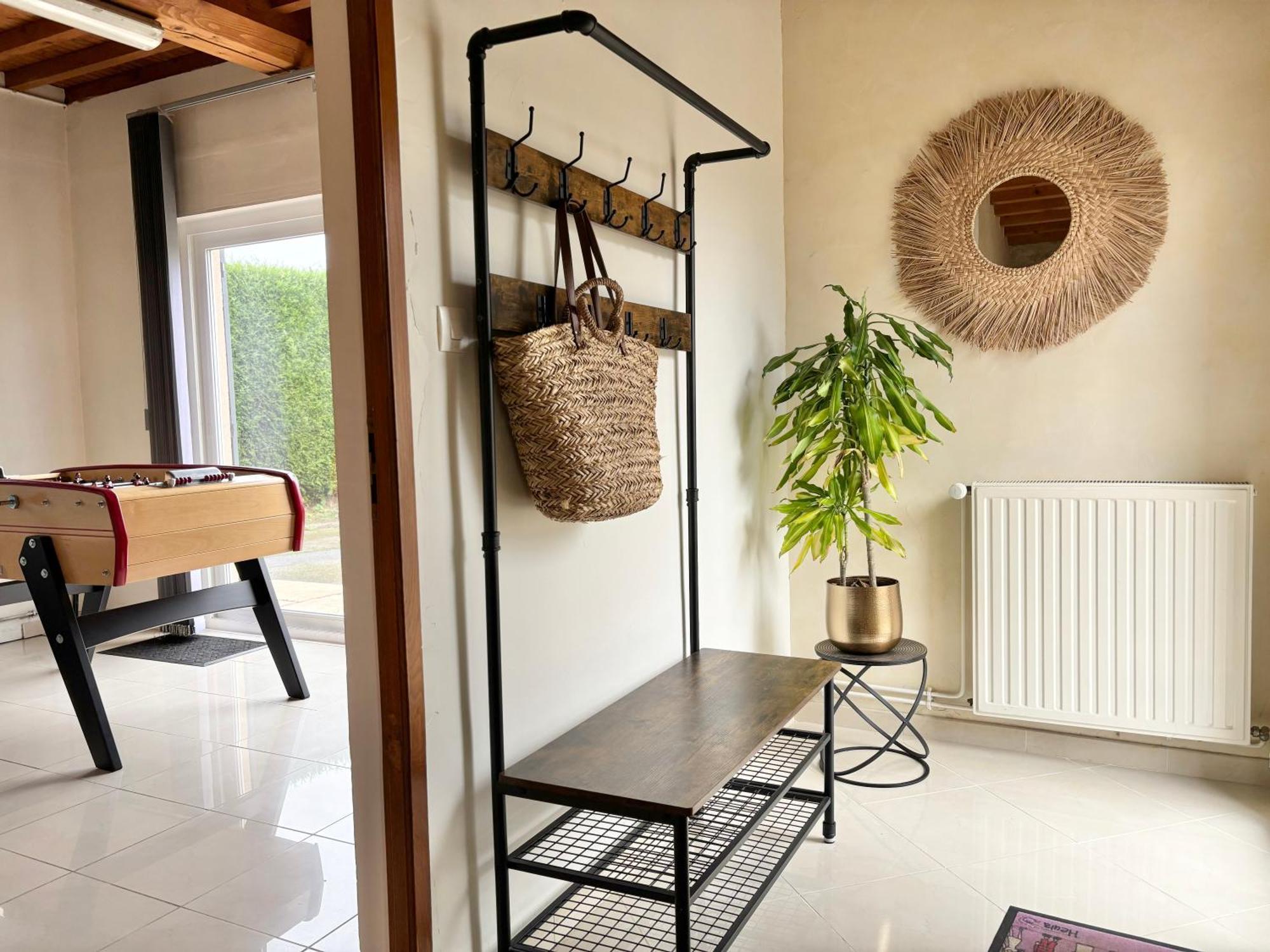 Le So Art, Grande Maison 4 Chambres, Terrain De Petanque, Grand Jardin Clos, Flipper, Babyfoot, Jeux Arcade, Ping Pong,1 Km Mer, Proche Golf, Port En Bessin, Bayeux Et Plages Du Debarquement, Adaptee Enfants Commes Eksteriør billede